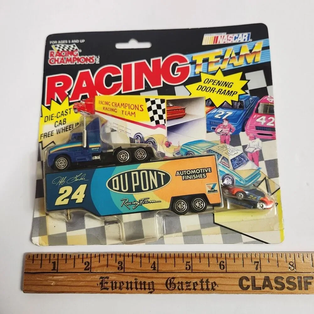1992 Racing Champions Transporter With Mini Car NASCAR #24 Jeff Gordon Du Pont